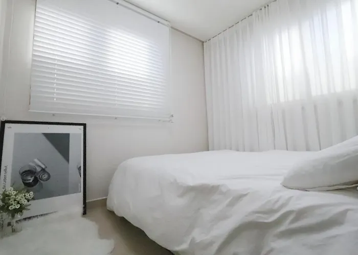 Lovely House Hongdae アパート ソウル特別市
